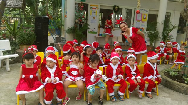 Khối Nhà Trẻ Vui Noel 2016 tại sân trường Cơ sở 2!
